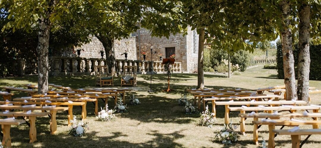 Bancs-Ceremonie-Laique